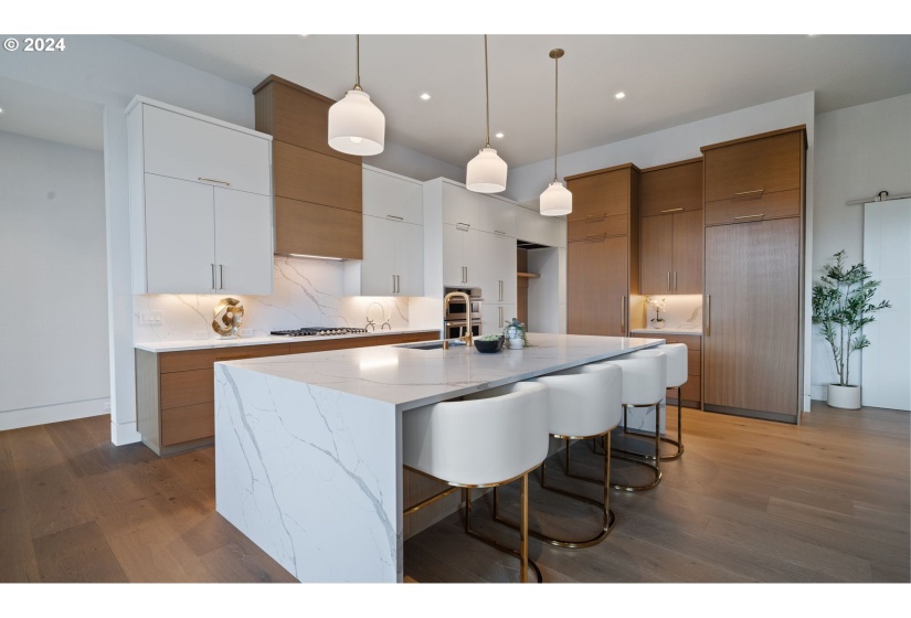 4 Bedrooms Bedrooms, 9 Rooms Rooms,3 BathroomsBathrooms,Single Family Residence,For Sale,0,785890941