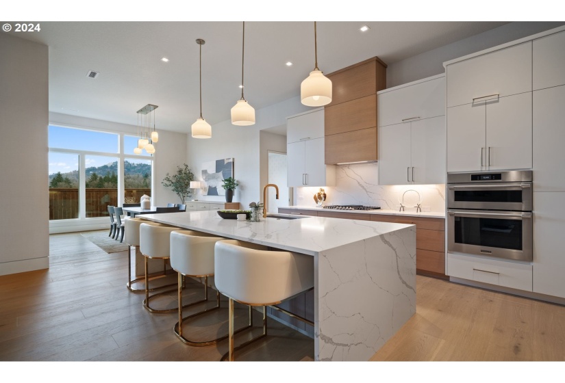 4 Bedrooms Bedrooms, 9 Rooms Rooms,3 BathroomsBathrooms,Single Family Residence,For Sale,0,785890941