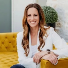 Alyssa Curran